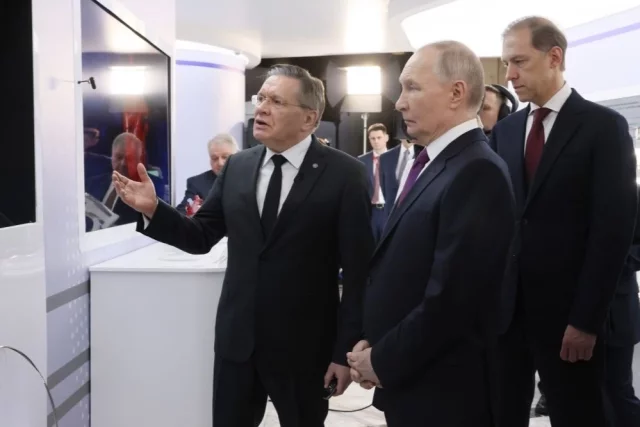 Президент напомнил, что Россия приступила к реализации национального проекта по биоэкономике.