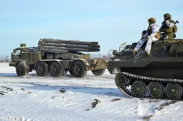 Боевая работа расчета РСЗО «Ураган» 288-й гвардейской артиллерийской бригады группировки войск «Запад».