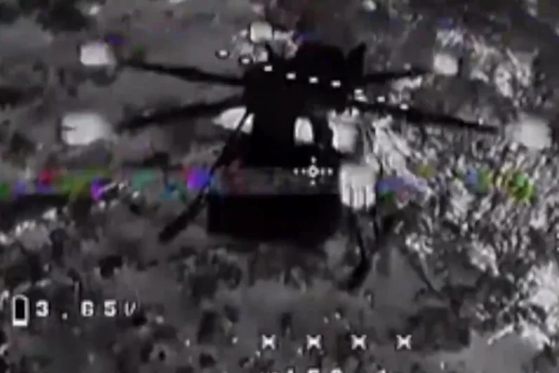 Расчеты боевых беспилотников круглосуточно дежурят в небе в зоне проведения СВО в Харьковской области.