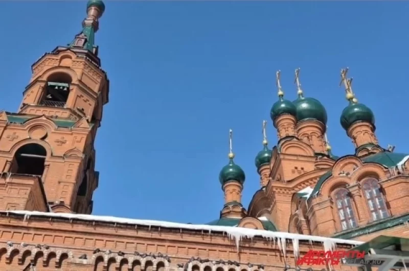 Прощание прошло в Храме Святой Троицы. Он расположен в центре Челябинска и является одним из крупнейших в городе. 