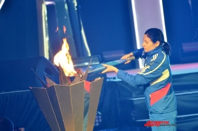Ульяна Денисова зажгла огонь Праздника Севера.