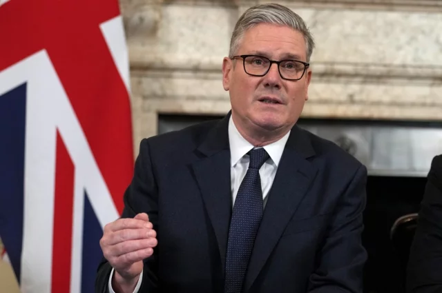 Кир Стармер объявил, что Лондон запросит у Украины специалистов, чтобы те научили англичан сбивать иранские беспилотники.