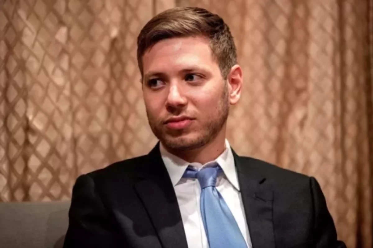 Пусть сам воюет: живущего в Майами сына Нетаньяху просят выслать в Израиль