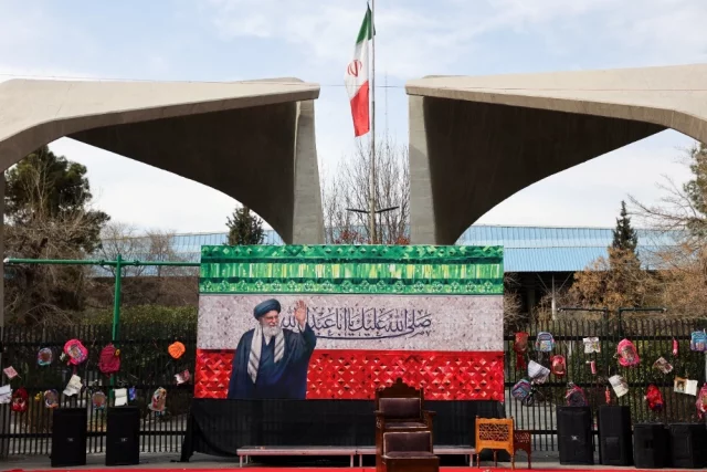 Мемориал в память о верховном лидере Исламской Республики Иран аятолле Али Хаменеи.