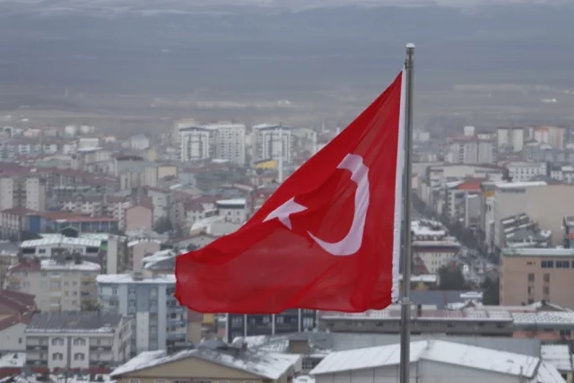 Турецкие власти жестко отреагировали на инцидент с иранской ракетой.