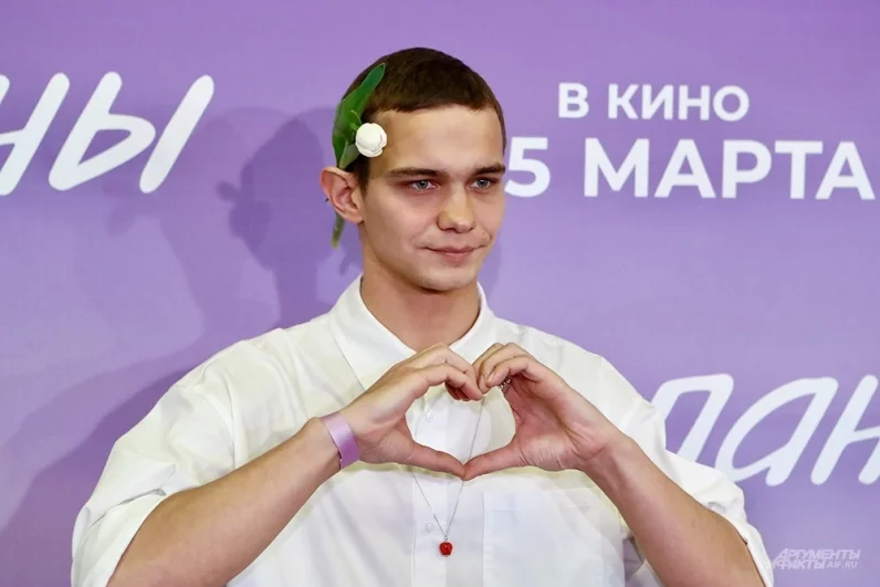 Актёр Слава Копейкин на премьере фильма «Тюльпаны».