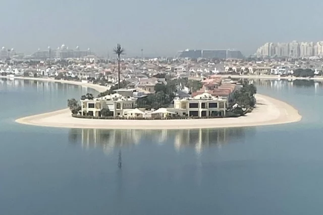 Россиян постепенно начинают вывозить из Объединенных Арабских Эмиратов. 