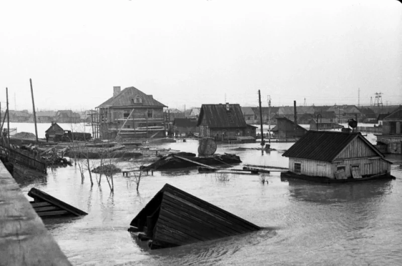1967 г. Разлив Суры. Пески, улица Тарханова.