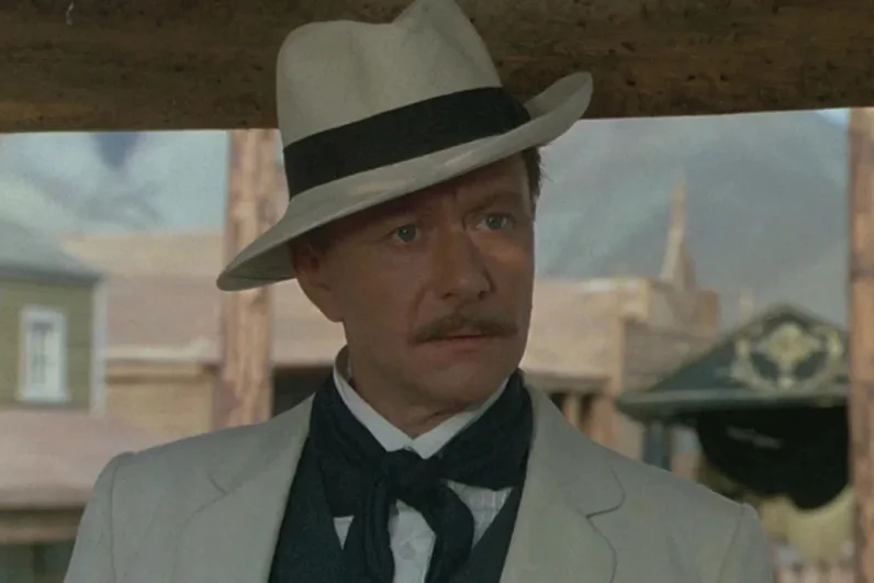 Андрей Миронов в фильме «Человек с бульвара Капуцинов».