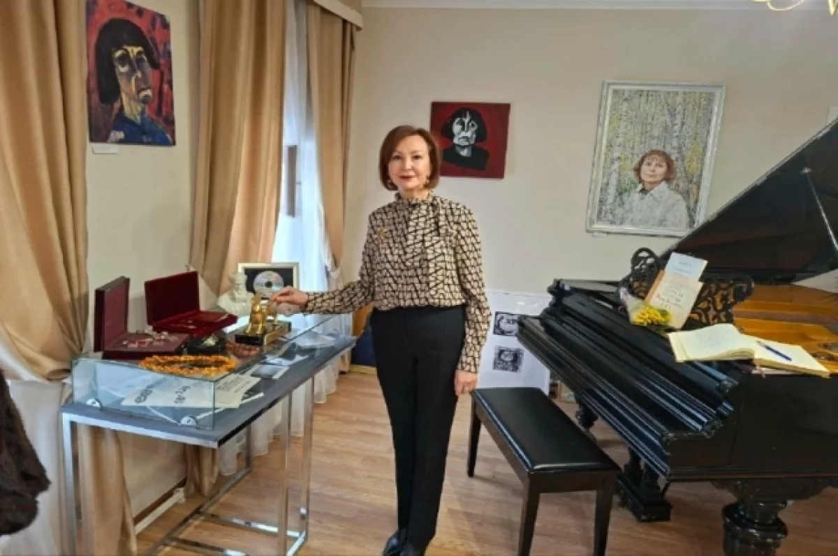 Директор созданного в Казани в 2011 г. Центра современной музыки С. Губайдулиной Ляйля Гарифуллина — мама оперной дивы Аиды Гарифуллиной.