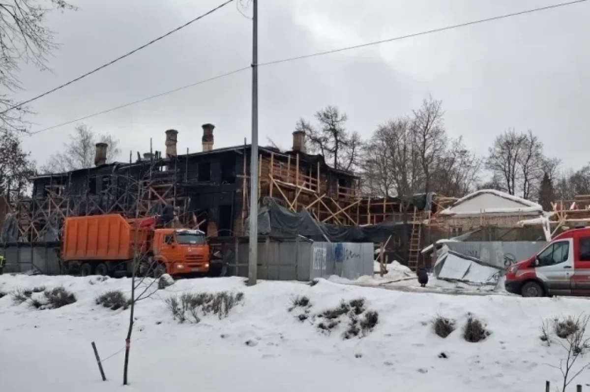 Подрядчик, реставрировавший Дом горного начальника, готов его восстановить
