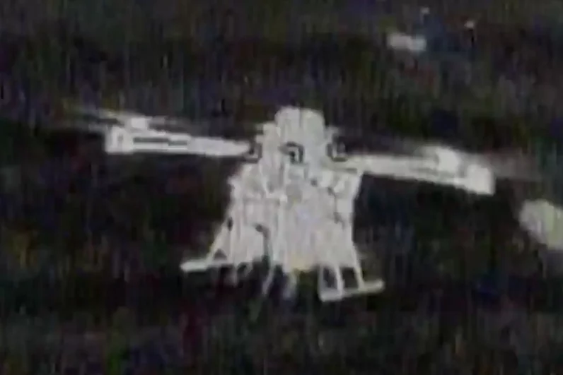 Для поражения украинских гексакоптеров успешно применяется метод тарана с использованием FPV-дронов-истребителей, а также новые ударные дроны-истребители «Елка».