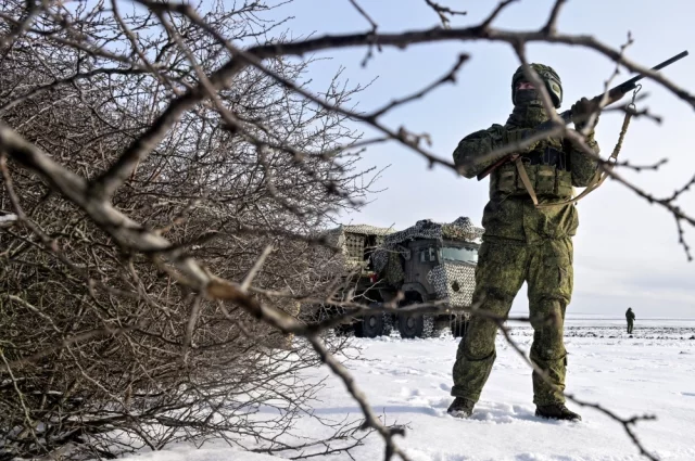 За минувшие сутки в зоне действия «южных» противник потерял более 200 солдат и офицеров