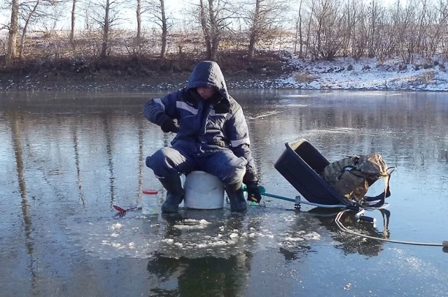 Одиннадцать протоколов за несоблюдение действующего запрета выхода на лёд водоёмов составлено с начала года в Псковской области