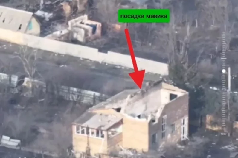 Был обнаружен пункт управления беспилотных летательных аппаратов противника.