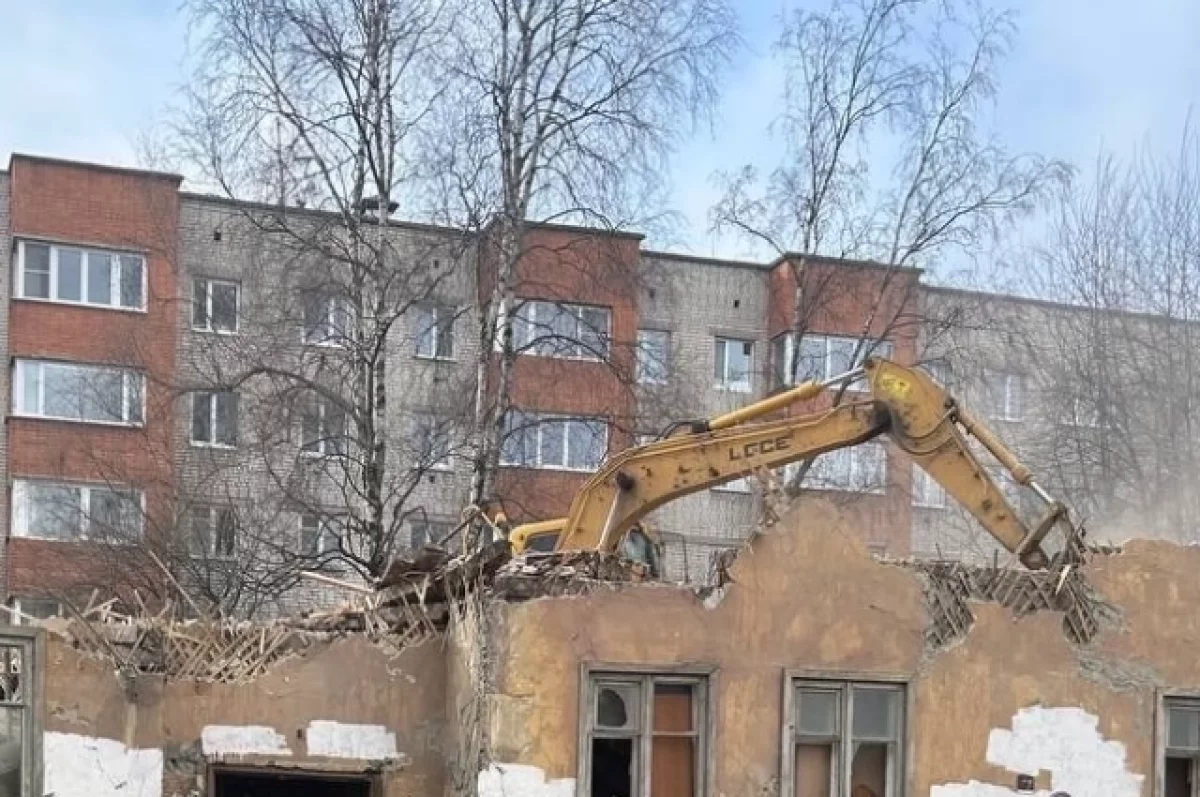 Снос расселённых аварийных домов продолжают в Петрозаводске
