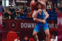 Профессионализм, навык, холодный расчёт, идеальная сенсорность - и вот уже противник в жёстком захвате.