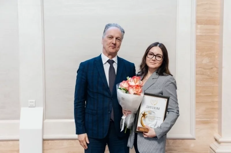 «Сила слова» — писатель, автор книг по саморазвитию Г.В. Клименко.