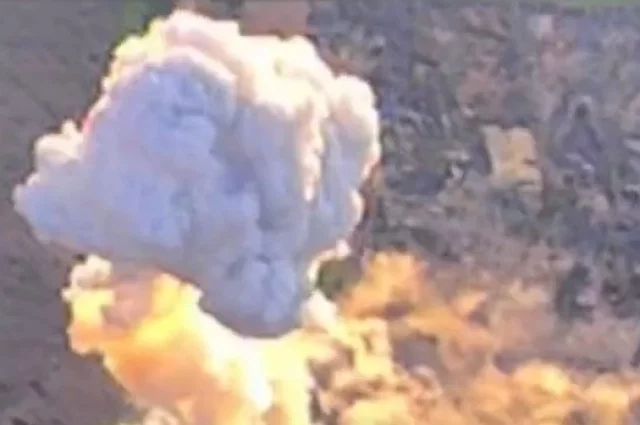 Боевики уничтожаются ударами с воздуха и земли.