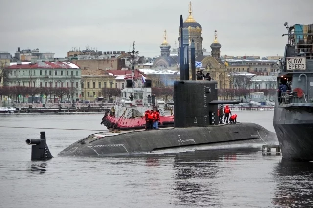 Экипаж должен стать единым монолитом, а члены команды – доверять друг другу. 