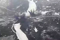 Продолжается и битва в самом городе и Купянске-Узловом, там все еще идут позиционные бои. 