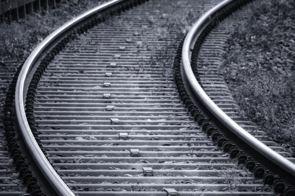 В Германии пассажирский поезд врезался в бетонные плиты