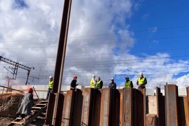 Евгений Луковников на стройплощадке третьего моста в Улан-Удэ