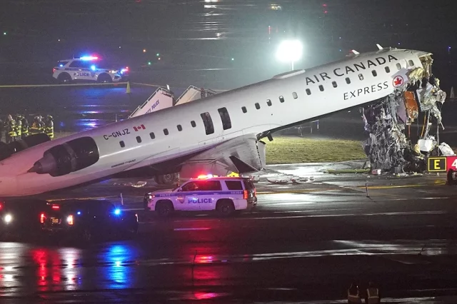 На борту лайнера, вылетевшего из международного аэропорта Монреаль-Трюдо, находились 72 пассажира и четыре члена экипажа.