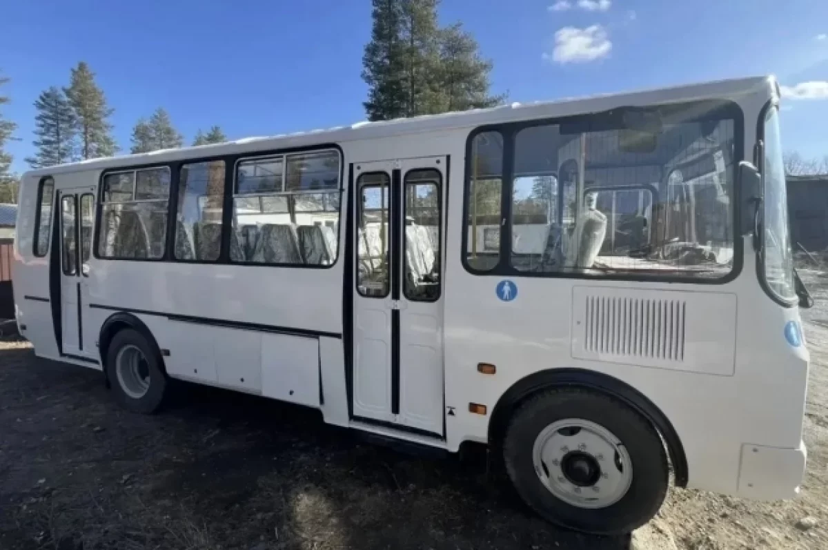 Для жителей двух посёлков и деревни Калевальского района купили автобус