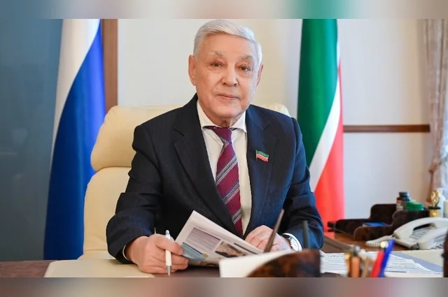 17 марта Фарид Мухаметшин, бессменный председатель Госсовета Татарстана на протяжении 28 лет, объявил о досрочном сложении полномочий. 