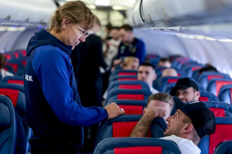 Валерий Карпин привез команду национальной сборной на игру с Никарагуа. 