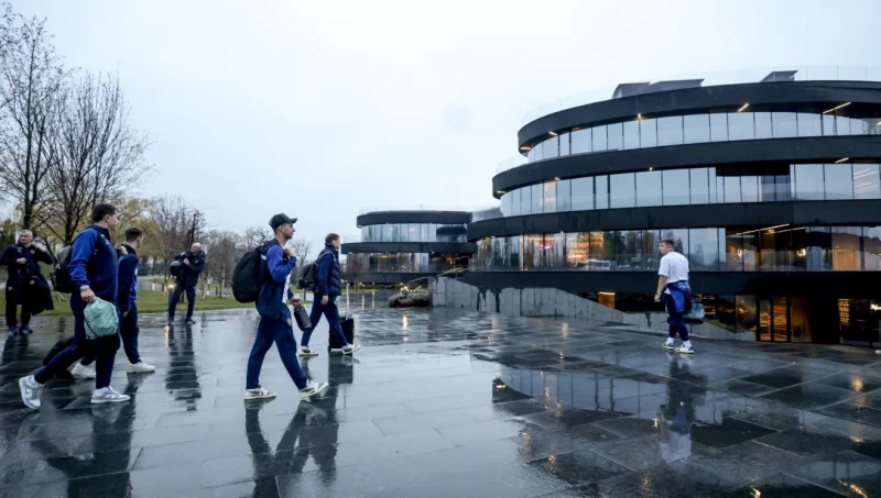 Остановилась наша сборная на базе «Четук» в Адыгее. 