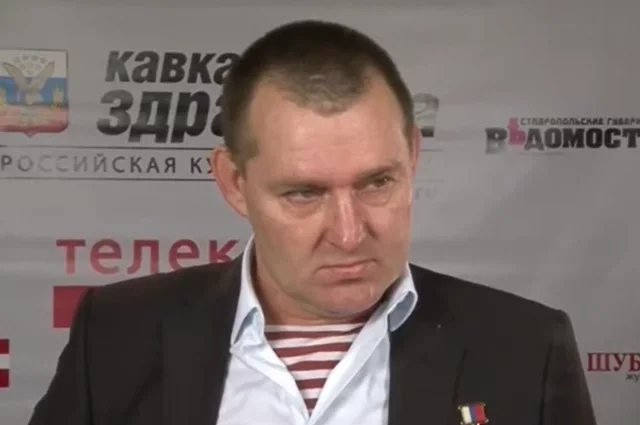 Золотую Звезду Юрию присвоили указом президента от 27 марта 2003 года.