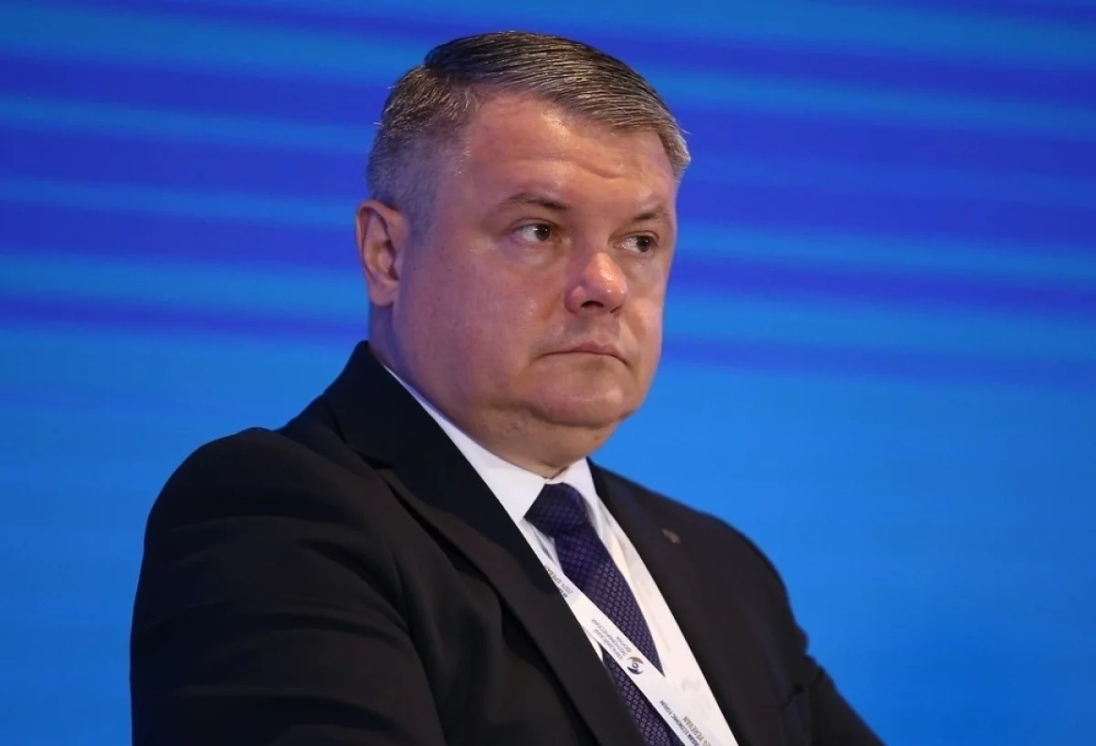 Мишустин освободил от должности заместителя руководителя ФТС