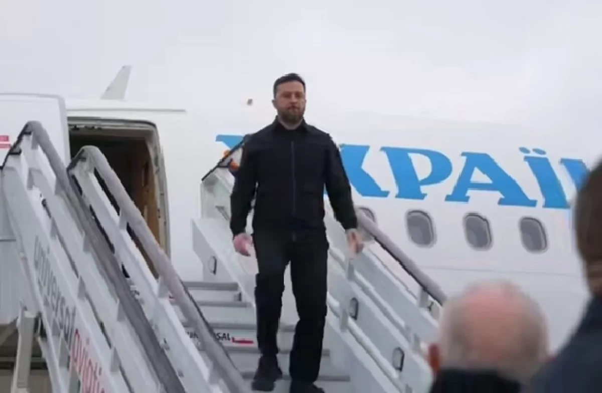 Самолет Зеленского не смогли починить и помыть: сорваны работы на 17,7 млн