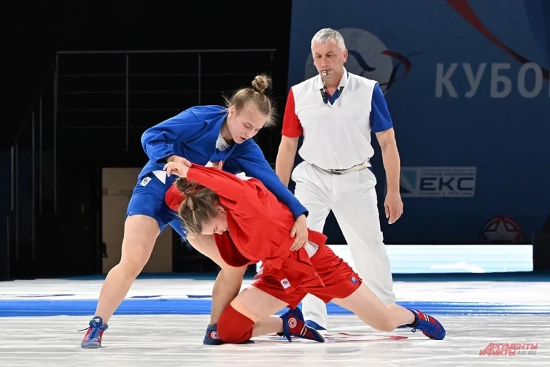 Участие принимают спортсмены из 15 стран, в том числе. из Германии, Турции, Болгарии, Кипра, Монголии и Южной Кореи.