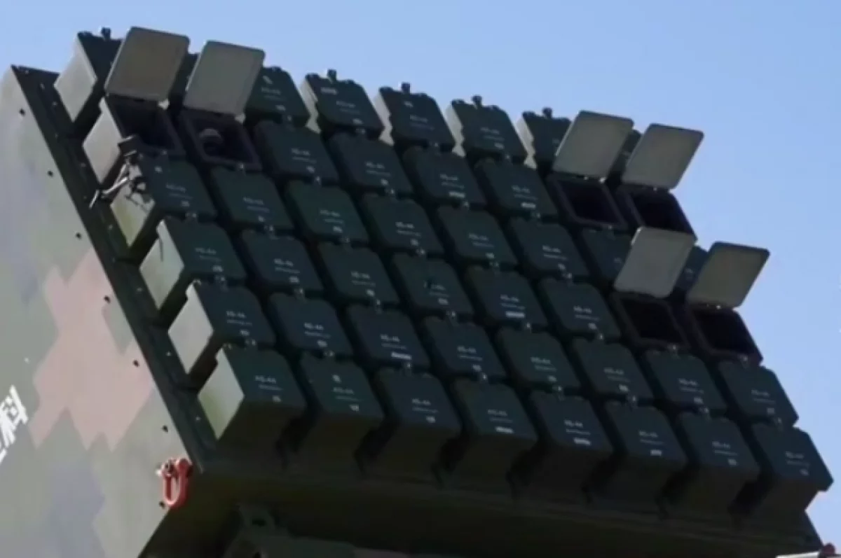 Китай представил систему управления роем дронов Atlas: сотня БПЛА под управлением одного оператора