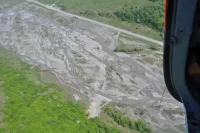 Во время схода массы льда двигались с огромной скоростью.