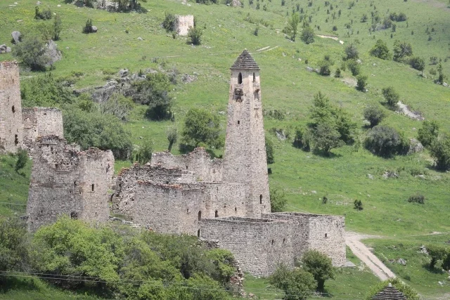 Сегодня для путешественников в Ингушетии доступно 34 туристических маршрута.