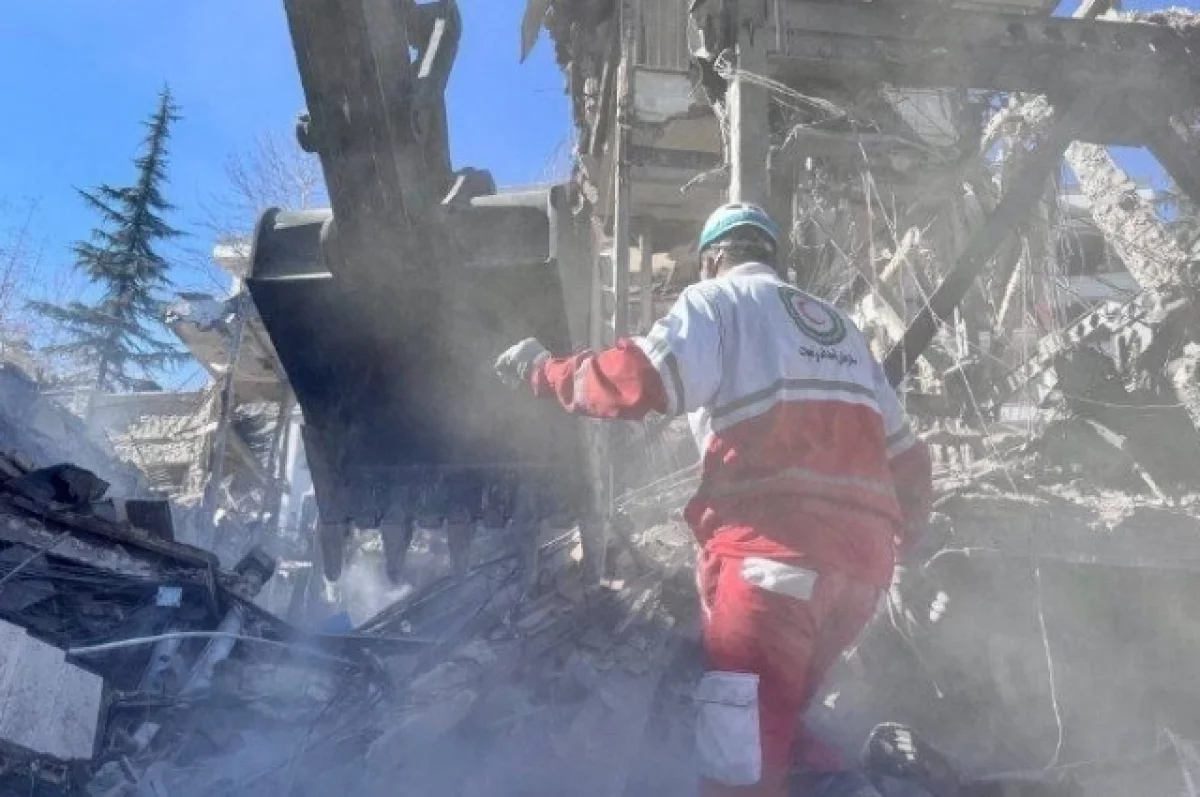 IRNA: двое детей погибли при авиаударе по жилому кварталу в Ширазе