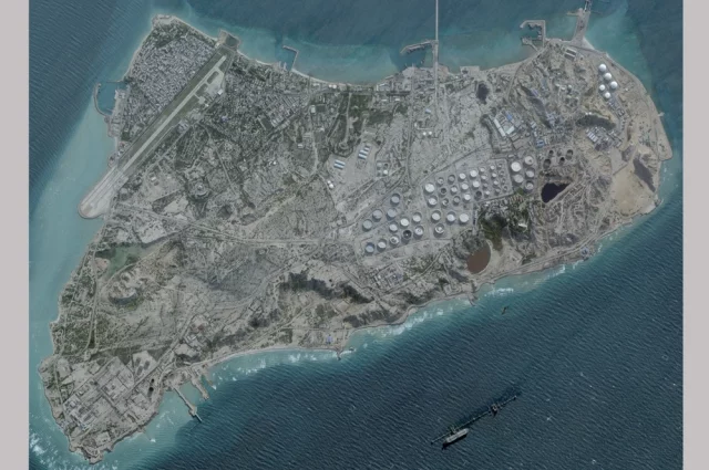 Захват острова Харк обернется большим риском для американских войск.