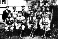 Борьбу со взяточничеством полиция вела с переменным успехом.