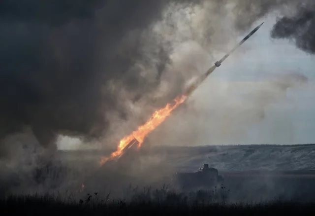 Аналитики считают, что наращивание ударов может быть связано с подготовкой к большому наступлению.