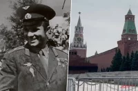 Юрий Гагарин и Красная площадь в Москве. 