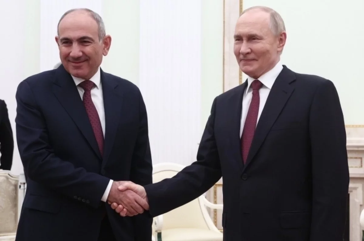 Путин проведет переговоры с Пашиняном в Москве