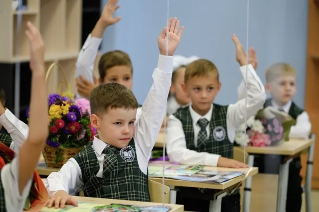 В 2026 году в столице планируют открыть около 120 новых и реконструированных школьных зданий. 