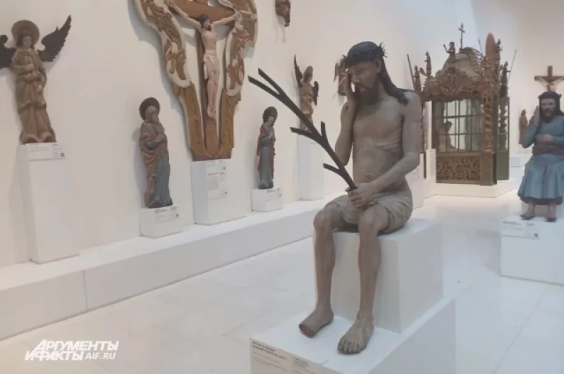 Пермская государственная художественная галерея обладает одним из самых значительных в мире собраний пермской деревянной скульптуры — уникального феномена, не имеющего прямых аналогов ни в российских, ни в зарубежных коллекциях. 