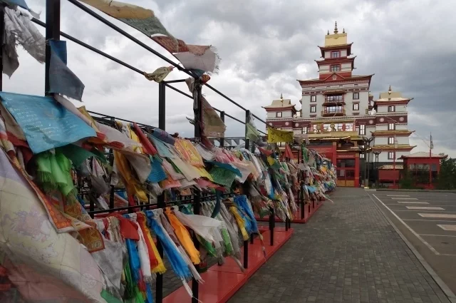 Здесь переплетаются традиции разных культур и религий.