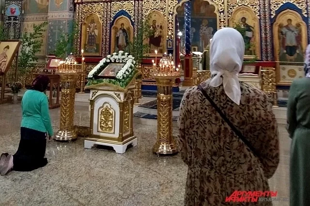 Есть благочестивые традиции, связанные с символикой богослужения