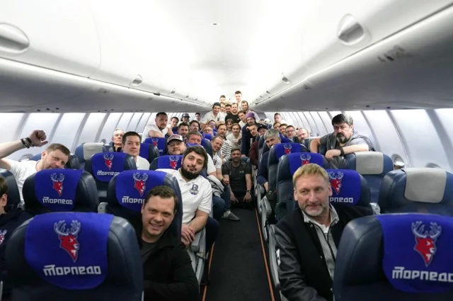 "Летим дальше!" - в четверть финала.